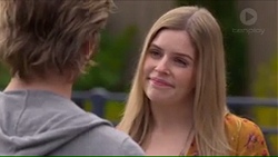 Daniel Robinson, Amber Turner in Neighbours Episode 