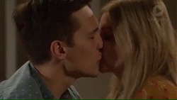 Josh Willis, Amber Turner in Neighbours Episode 7274