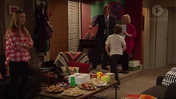 Amy Williams, Paul Robinson, Jimmy Williams, Sheila Canning in Neighbours Episode 7279