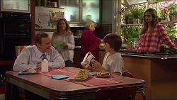 Paul Robinson, Terese Willis, Sheila Canning, Jimmy Williams, Amy Williams in Neighbours Episode 7279
