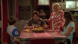 Jimmy Williams, Kyle Canning, Sheila Canning, Amy Williams in Neighbours Episode 