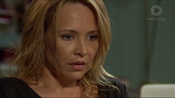 Steph Scully in Neighbours Episode 