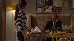 Paige Novak, Paul Robinson in Neighbours Episode 