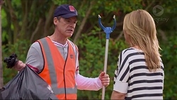 Paul Robinson, Steph Scully in Neighbours Episode 