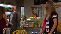 Courtney Grixti, Tim Collins, Piper Willis in Neighbours Episode 7299