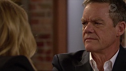 Steph Scully, Paul Robinson in Neighbours Episode 