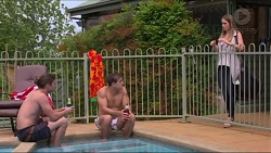 Tyler Brennan, Aaron Brennan, Courtney Grixti in Neighbours Episode 