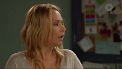 Steph Scully in Neighbours Episode 