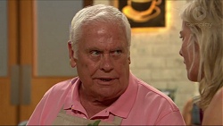 Lou Carpenter, Lauren Turner in Neighbours Episode 