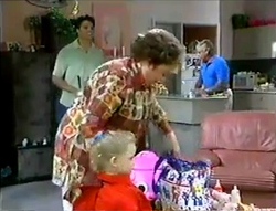 Rohan Kendrick, Marlene Kratz, Lou Carpenter, Louise Carpenter (Lolly) in Neighbours Episode 