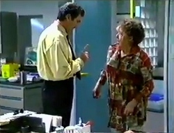 Karl Kennedy, Marlene Kratz in Neighbours Episode 