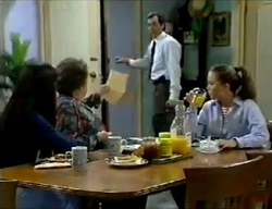 Susan Kennedy, Marlene Kratz, Karl Kennedy, Libby Kennedy in Neighbours Episode 2857