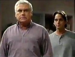 Lou Carpenter, Darren Stark in Neighbours Episode 