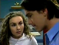 Debbie Martin, Darren Stark in Neighbours Episode 2890