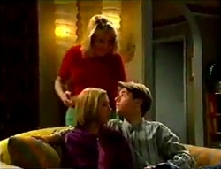 Ruth Wilkinson, Amy Greenwood, Lance Wilkinson in Neighbours Episode 2955