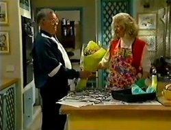 Harold Bishop, Madge Bishop in Neighbours Episode 2980