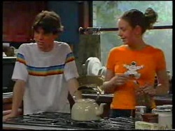 Paul McClain, Hannah Martin in Neighbours Episode 