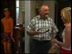 Lance Wilkinson, Harold Bishop, Amy Greenwood in Neighbours Episode 3054