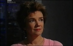 Lyn Scully in Neighbours Episode 4725