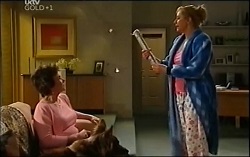 Lyn Scully, Janelle Timmins in Neighbours Episode 4725