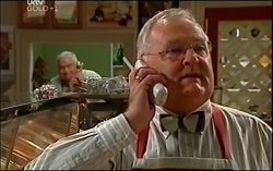 Lou Carpenter, Harold Bishop in Neighbours Episode 4725