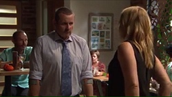 Toadie Rebecchi, Steph Scully in Neighbours Episode 