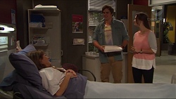 Nina Williams, Kyle Canning, Amy Williams in Neighbours Episode 7313