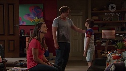 Amy Williams, Kyle Canning, Jimmy Williams in Neighbours Episode 