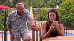 Doug Willis, Paige Novak in Neighbours Episode 