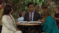 Julie Quill, Tom Quill, Terese Willis in Neighbours Episode 