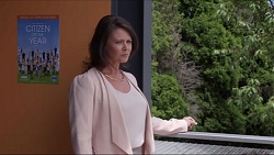 Julie Quill in Neighbours Episode 