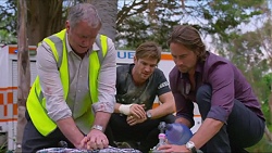 Karl Kennedy, Ned Willis, Brad Willis, Doug Willis in Neighbours Episode 7338