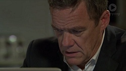 Paul Robinson in Neighbours Episode 