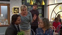 Brad Willis, Lauren Turner, Ned Willis, Pam Willis in Neighbours Episode 