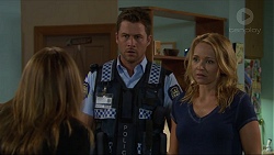 Terese Willis, Mark Brennan, Steph Scully in Neighbours Episode 7347