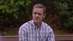 Paul Robinson in Neighbours Episode 