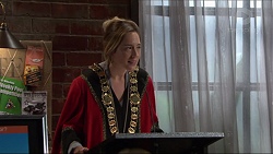 Sonya Rebecchi in Neighbours Episode 7353