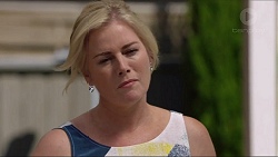 Lauren Turner in Neighbours Episode 