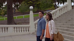 Jack Callahan, Paige Novak in Neighbours Episode 