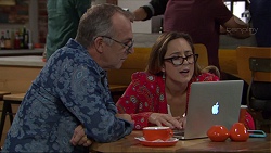 Walter Mitchell, Sonya Rebecchi in Neighbours Episode 7367