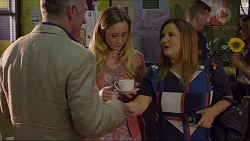 Walter Mitchell, Sonya Rebecchi, Terese Willis in Neighbours Episode 7370