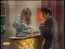 Jane Harris, Gail Robinson in Neighbours Episode 0863