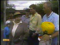 Toby Mangel, Edith Chubb, Joe Mangel, Des Clarke, Jim Robinson, Katie Landers in Neighbours Episode 0866