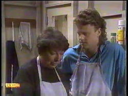 Edith Chubb, Henry Ramsay in Neighbours Episode 0867