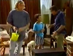 Brad Willis, Bouncer, Toby Mangel, Doug Willis in Neighbours Episode 1574