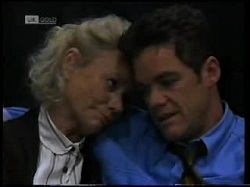 Helen Daniels, Paul Robinson in Neighbours Episode 