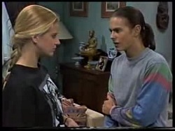 Phoebe Bright, Todd Landers in Neighbours Episode 