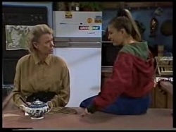 Helen Daniels, Lucy Robinson in Neighbours Episode 