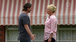 Brad Willis, Lauren Turner in Neighbours Episode 