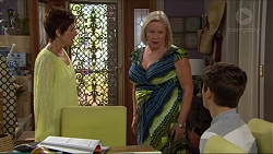 Susan Kennedy, Sheila Canning, Angus Beaumont-Hannay in Neighbours Episode 7377